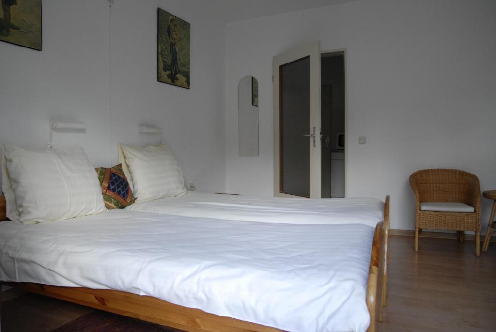 Hotel 'T Vlinderhofke Sint Geertruid Room photo